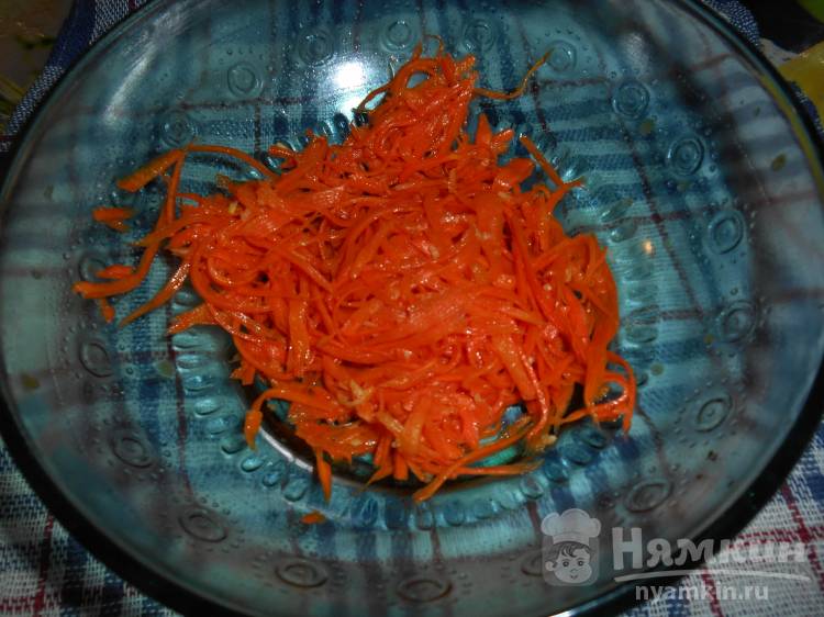 Салат из корейской моркови с куриным филе и горошком - фото шаг 1