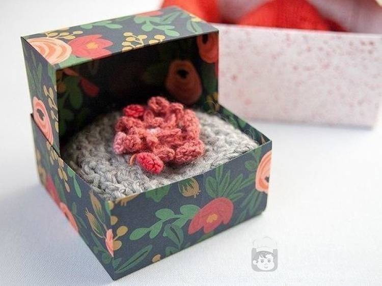 Коробочка из бумаги за пару минут - как украсить подарок