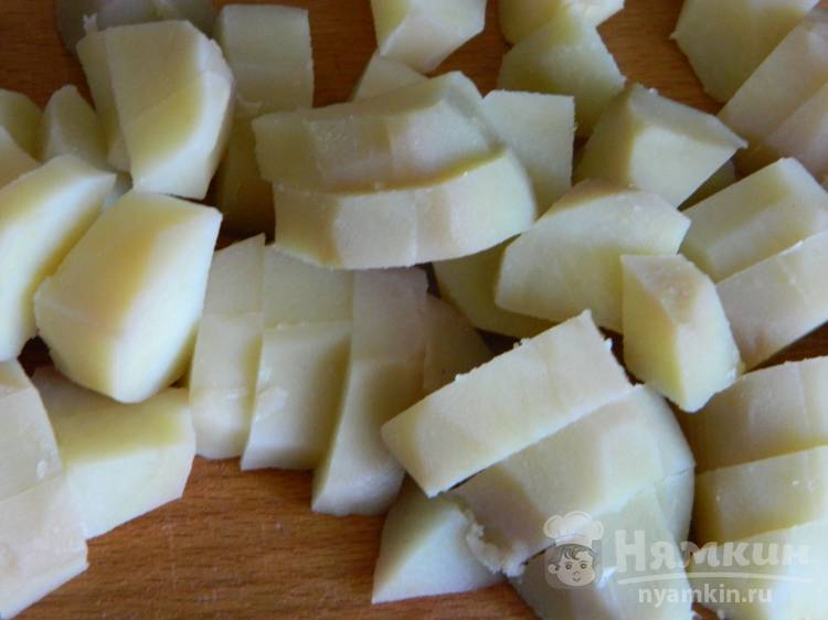 Картофельный салат с луком - фото шаг 1