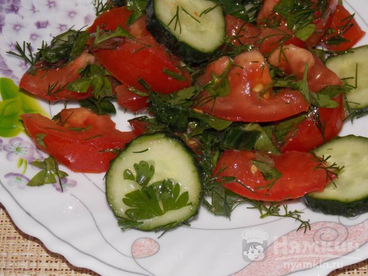 Овощной салат с зеленью и соевым соусом - фото шаг 5