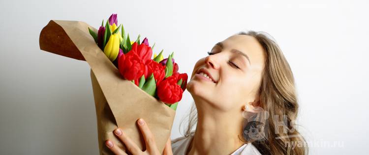 8 марта - какие цветы лучше дарить