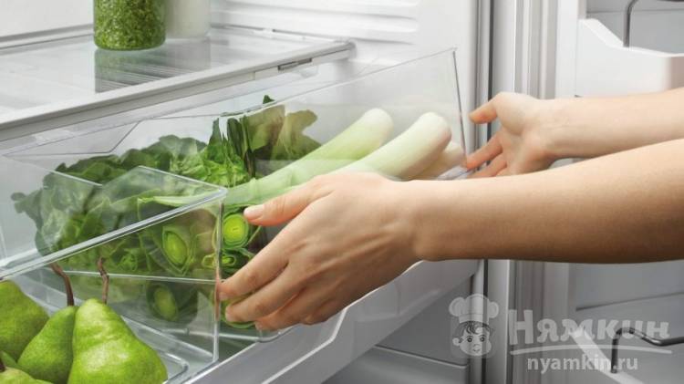Зелень быстро портится в холодильнике: что делать