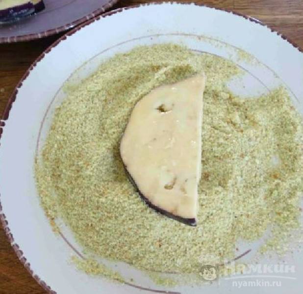 Баклажаны жареные с чесноком на сковороде - фото шаг 6