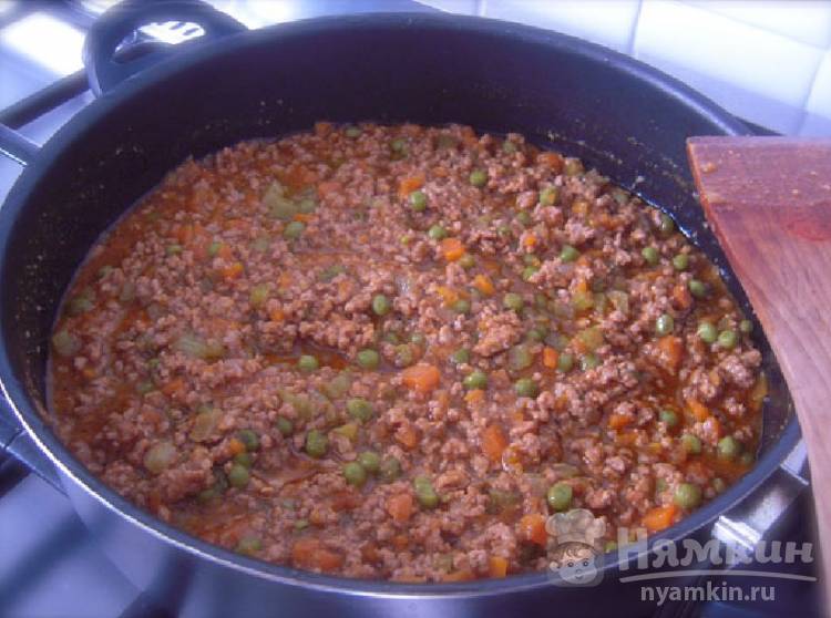 Картофельный рулет с мясом в духовке - фото шаг 1
