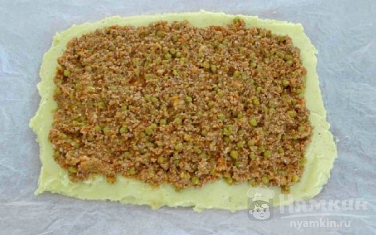 Картофельный рулет с мясом в духовке - фото шаг 5