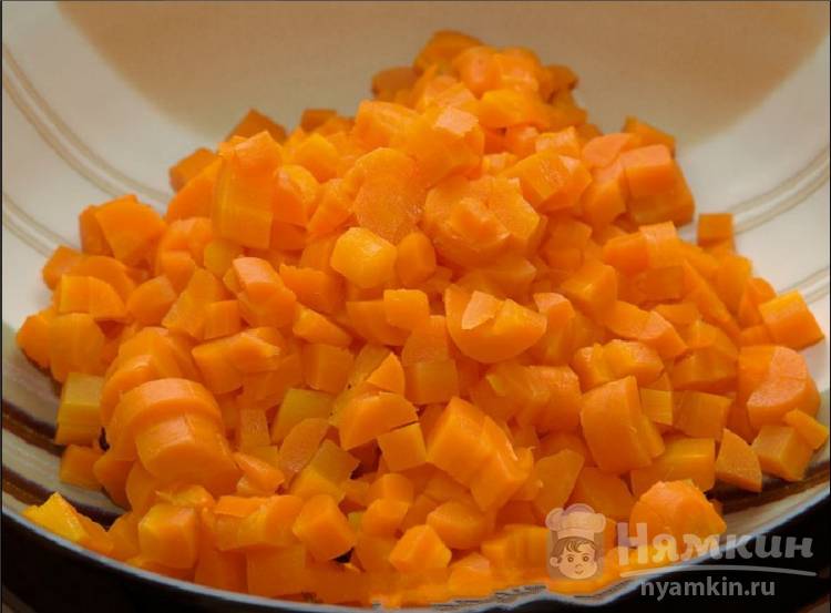 Салат из моркови, грибов и горошка - фото шаг 7