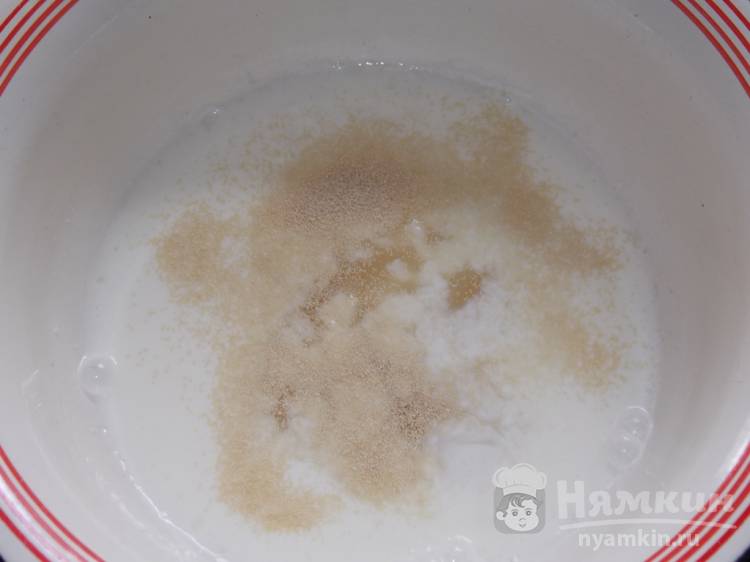 Дрожжевые оладьи с рисовой мукой и киви - фото шаг 2