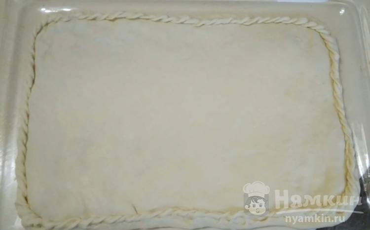 Пирог с капустой и яйцами из слоенного теста - фото шаг 7