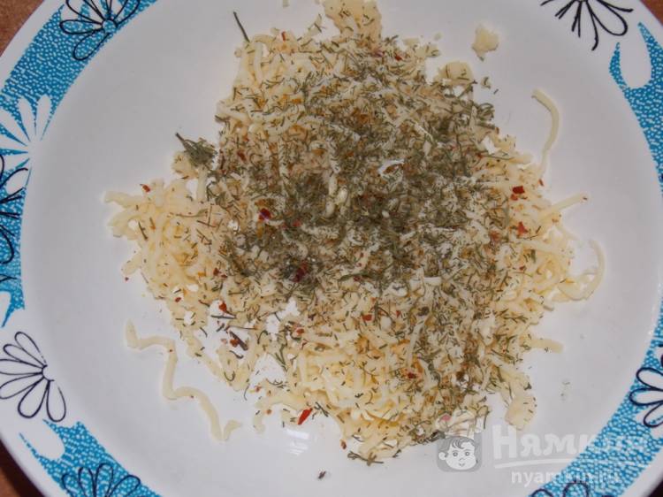 Помидорная гармошка с сыром в духовке - фото шаг 2