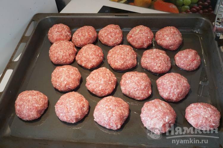 Мясные ежики с рисом в сметанном соусе - фото шаг 6