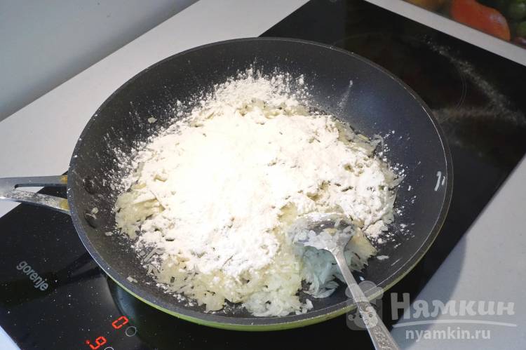 Мясные ежики с рисом в сметанном соусе - фото шаг 8
