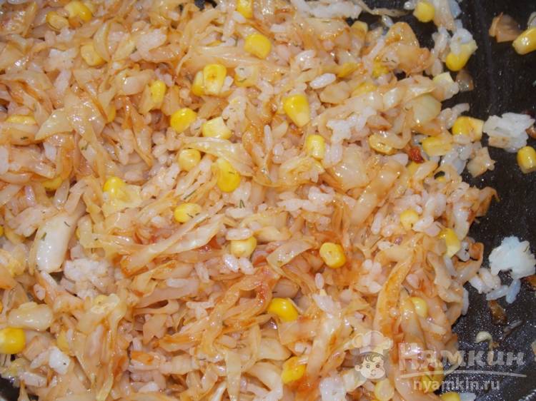 Фаршированный перец с кукурузой в мультиварке - фото шаг 4