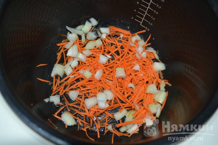 Минтай в мультиварке с морковью и луком