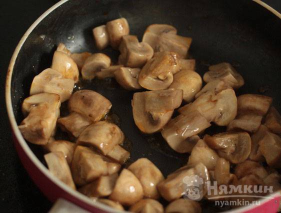 Суп с баклажанами и грибами, пошаговый рецепт на ккал, фото, ингредиенты - Мурзик