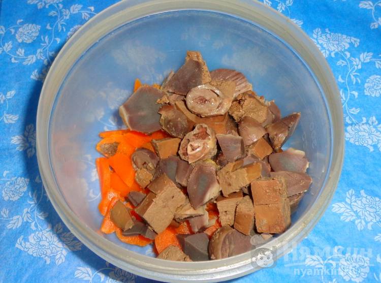 Салат из субпродуктов - фото шаг 3