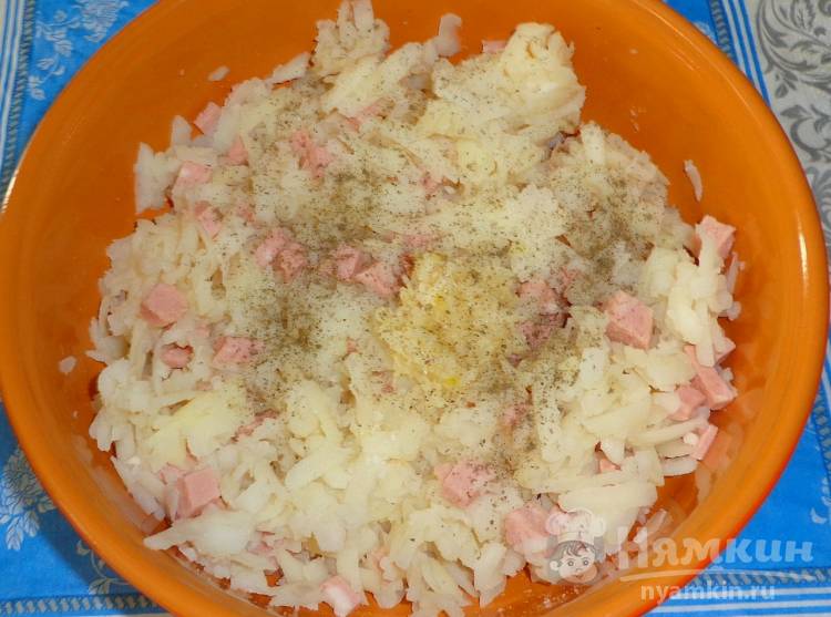 Биточки картофельные с колбасой - пошаговый рецепт с фото