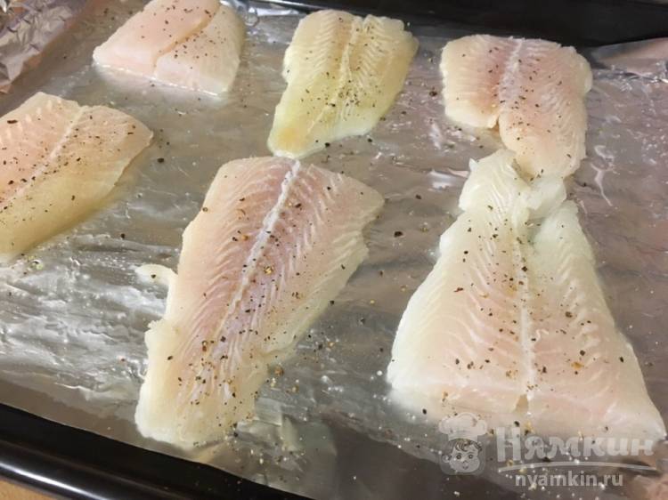 Филе рыбы с картошкой в духовке