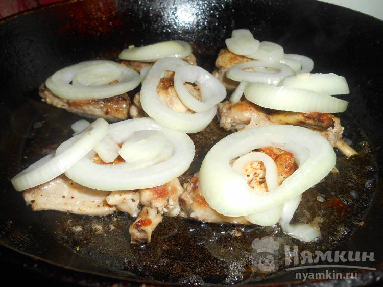 Шашлык из курицы на сковороде - фото шаг 3