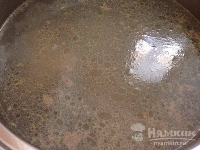 Куриный суп с брокколи и консервированной фасолью - фото шаг 1