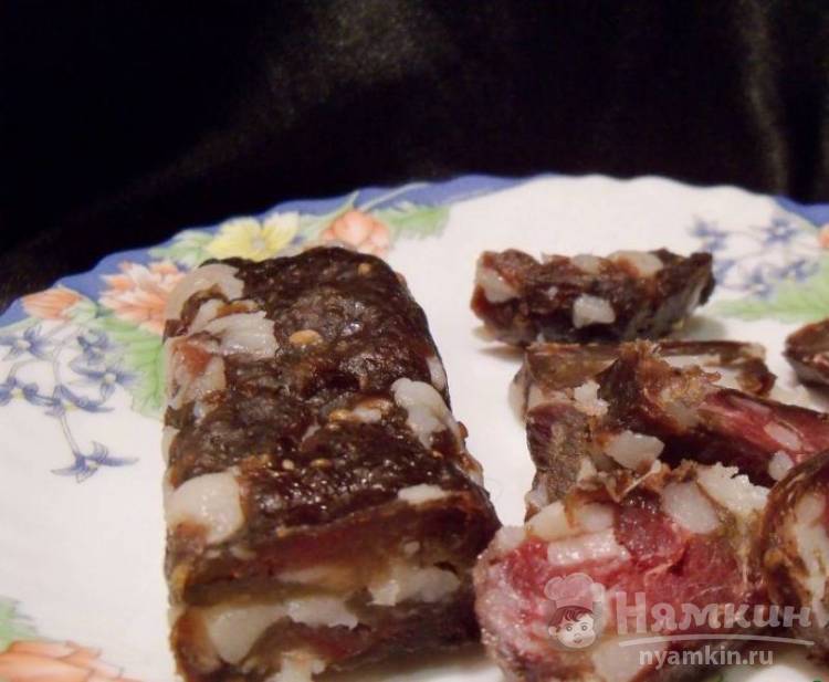 Домашняя колбаса из вяленого мяса - фото шаг 4