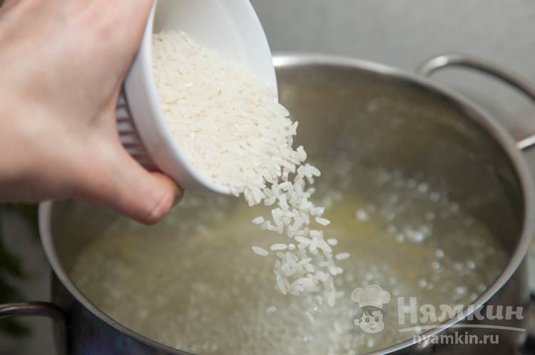 Салат с курицей и рисом - фото шаг 2