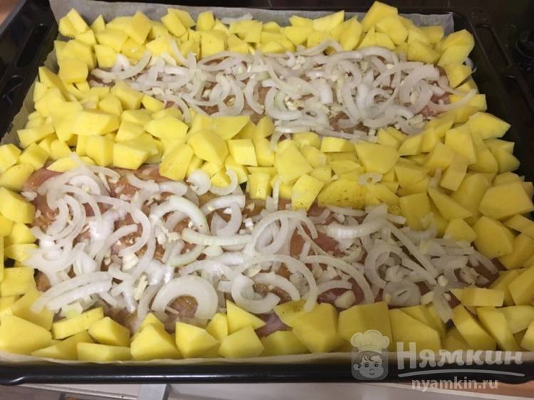 Рецепт приготовления горбуши под шубой в духовке с картофелем по шагам