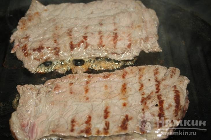 Говядина с ароматным маслом на сковороде-гриль - фото шаг 3