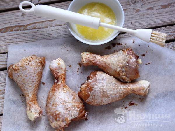 Запеченные голени в панировочных сухарях  - фото шаг 2