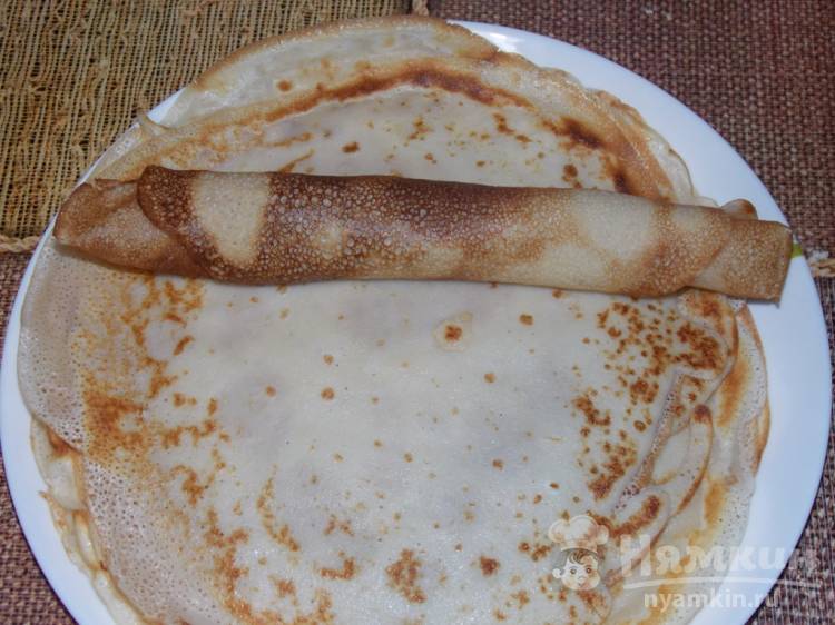 Блинные улитки с вареньем - фото шаг 3