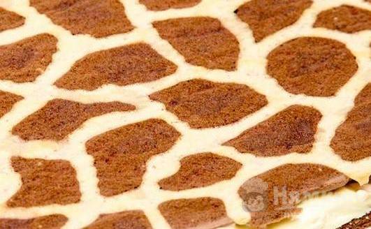 Бисквитное пирожное с творожной начинкой и воздушным рисом - фото шаг 9