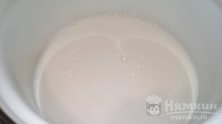 Пшенная каша на молоке с изюмом и яблоком - фото шаг 1