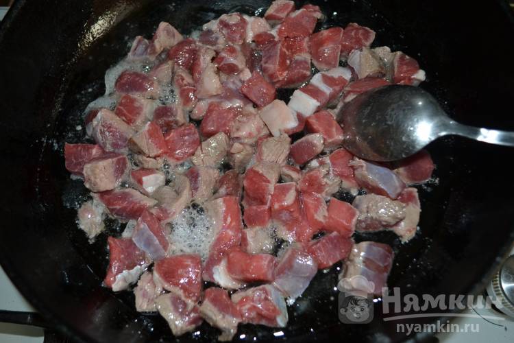 Гречка с говядиной на сковородке - фото шаг 3