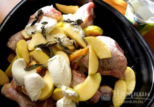 Запеченная курица с яблоками и апельсинами - фото шаг 2