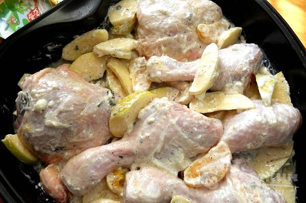Запеченная курица с яблоками и апельсинами - фото шаг 3