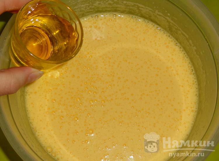 Бисквитный пирог с ежевикой - фото шаг 2