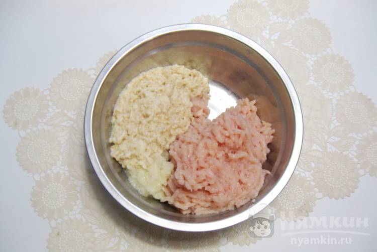 Перец фаршированный курицей и рисом - фото шаг 1