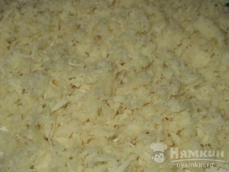 Оригинальный холодный суп с чёрной редькой на тане со сметаной  - фото шаг 1