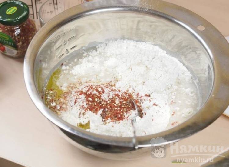 Пицца в форме сердца ко Дню влюбленных - фото шаг 1