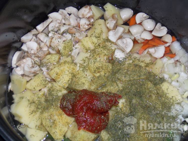 Картофель с фасолью и грибами в мультиварке - фото шаг 4