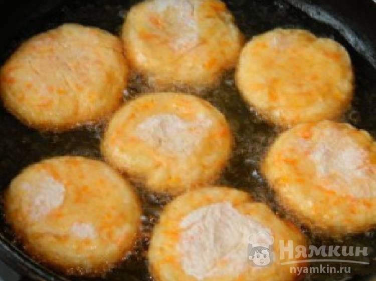 Морковные сырники - фото шаг 4