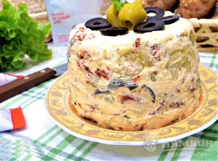 Творожный паштет с каперсами, оливками и маслинами - фото шаг 4
