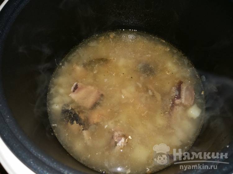 Быстрый суп из консервированной сардины в мультиварке - фото шаг 7