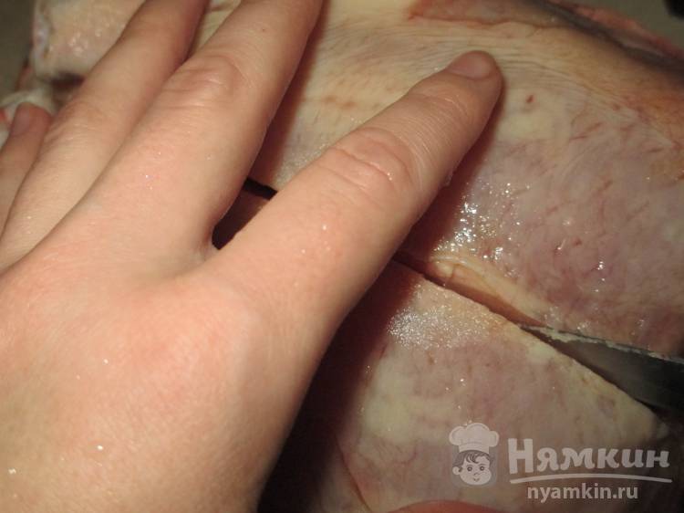 Полутушка курицы с яблоками и картофелем - фото шаг 1