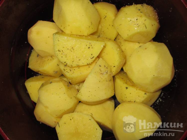 Полутушка курицы с яблоками и картофелем - фото шаг 5