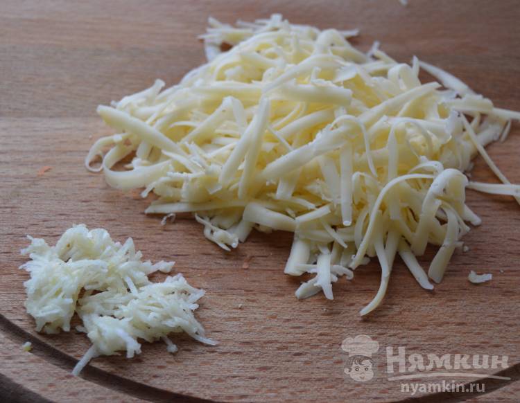 Салат из моркови сыра и чеснока - фото шаг 3