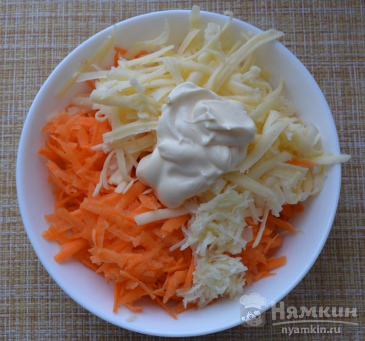 Салат из моркови сыра и чеснока - фото шаг 4