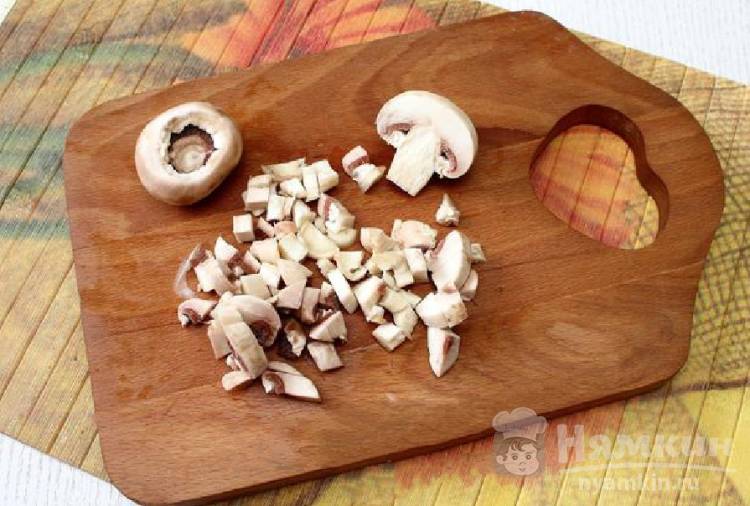Тарталетки с начинкой из курицы, грибов и сыра - фото шаг 4