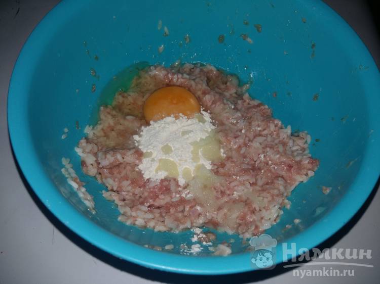 Диетические тефтели под сметанным соусом в рукаве - фото шаг 2