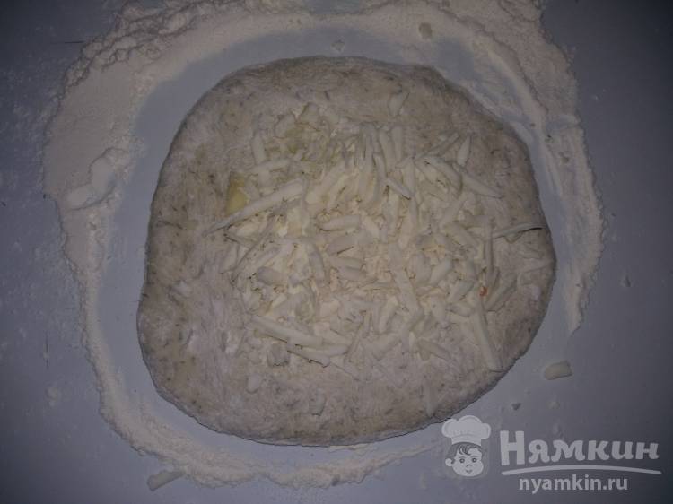Лепешка с зеленью и адыгейским сыром в духовке - фото шаг 3