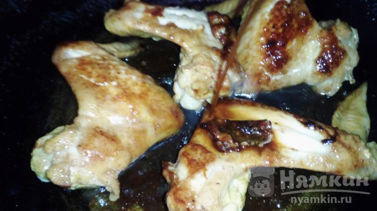 Куриные крылья с медом, соевым соусом и мускатным орехом - фото шаг 9